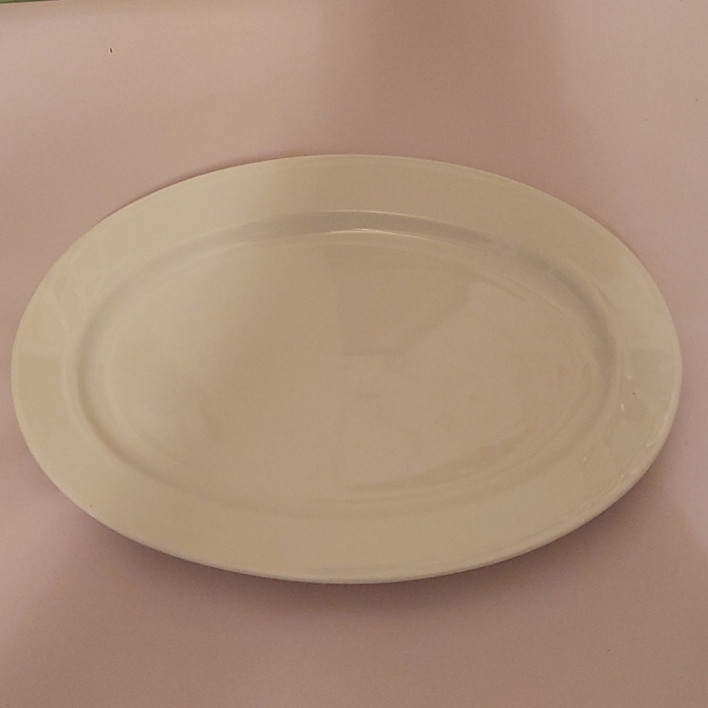 Vertex Oval Plate